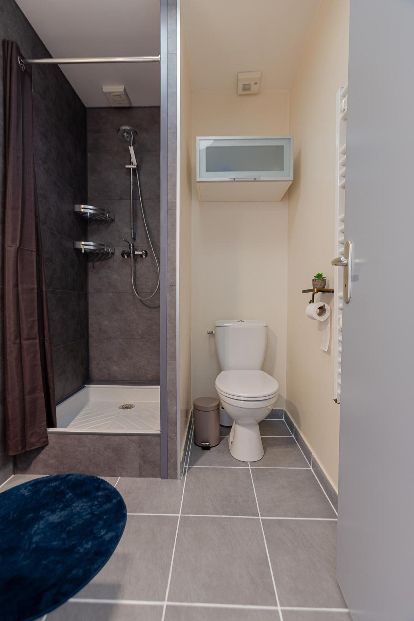 Duplex lumineux 2 chambres centre zone piétonne, parking gratuit 4 minutes de marche Valence  Exterior foto